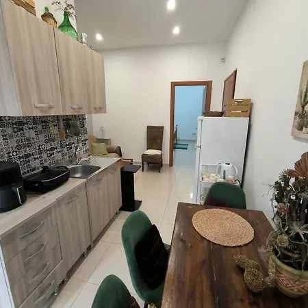 بيت للعطل By 2