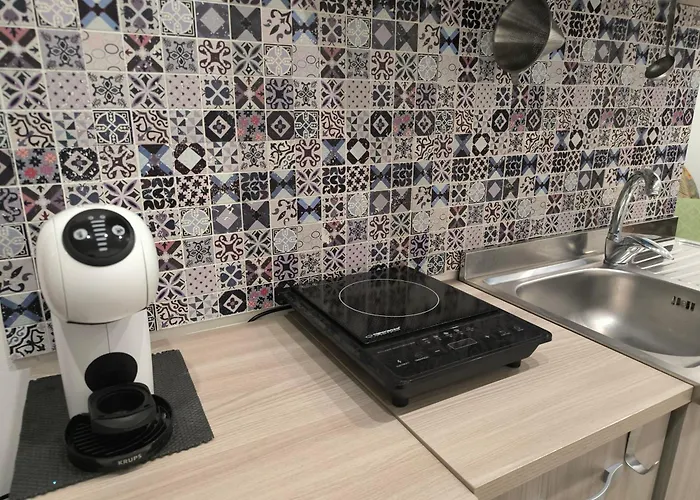 By 2 غروتاليي